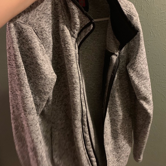 Jackets - Picture 5 of 8